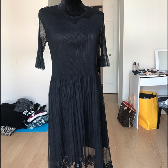 Dress - Picture 2 of 6